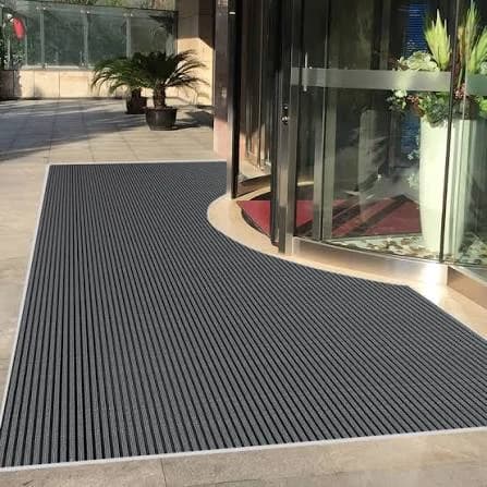 حصائر مداخل من الألمنيوم بحشوات موكيت